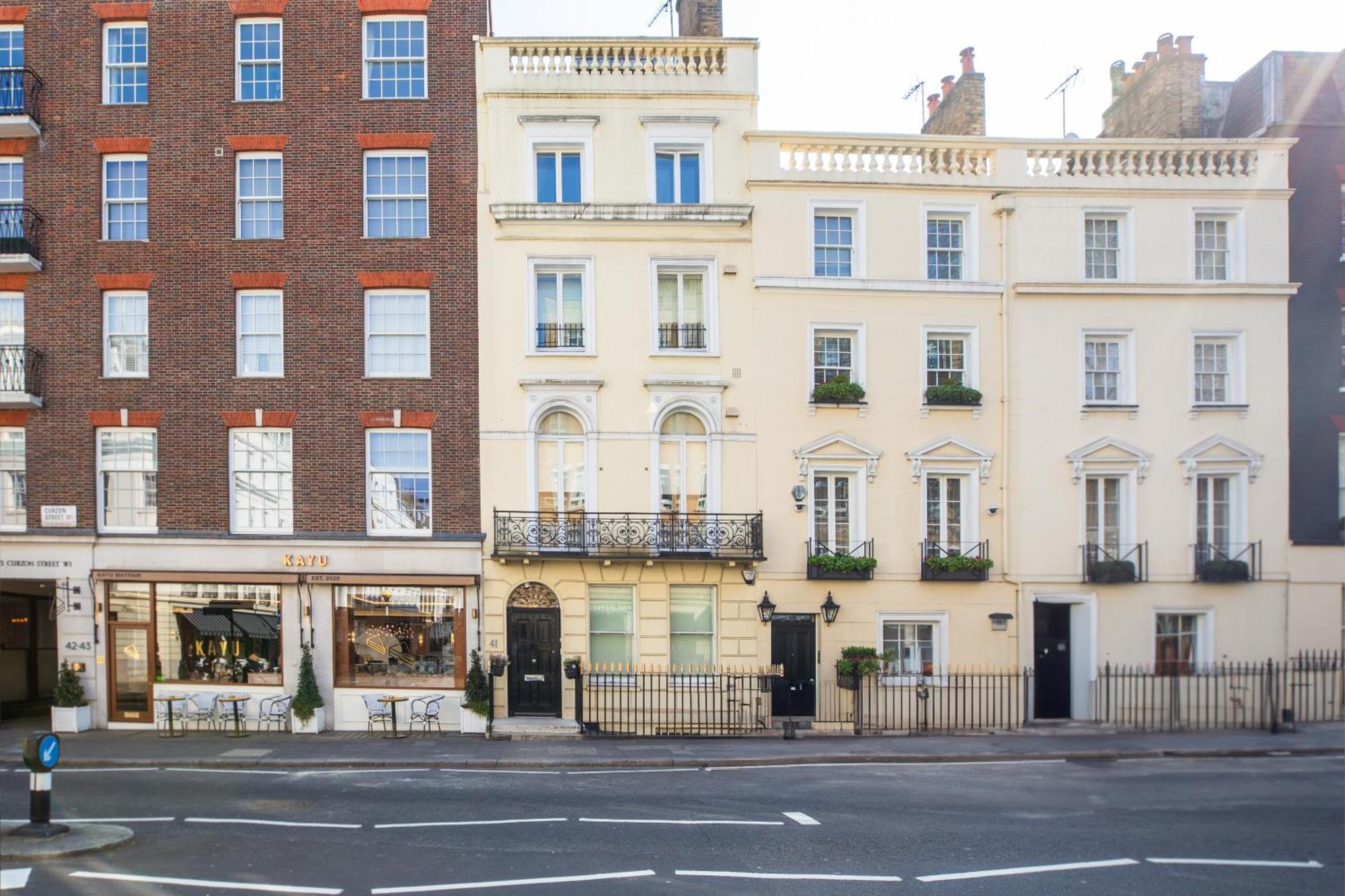 Hotel Mayfair Residences